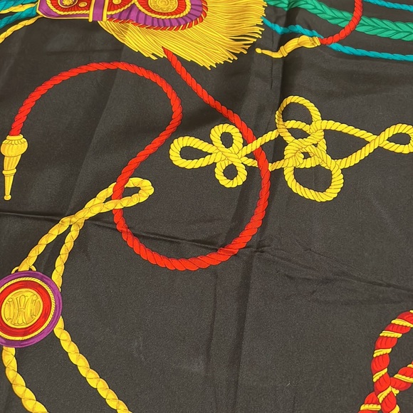 Celine scarf - Picture 7 of 8